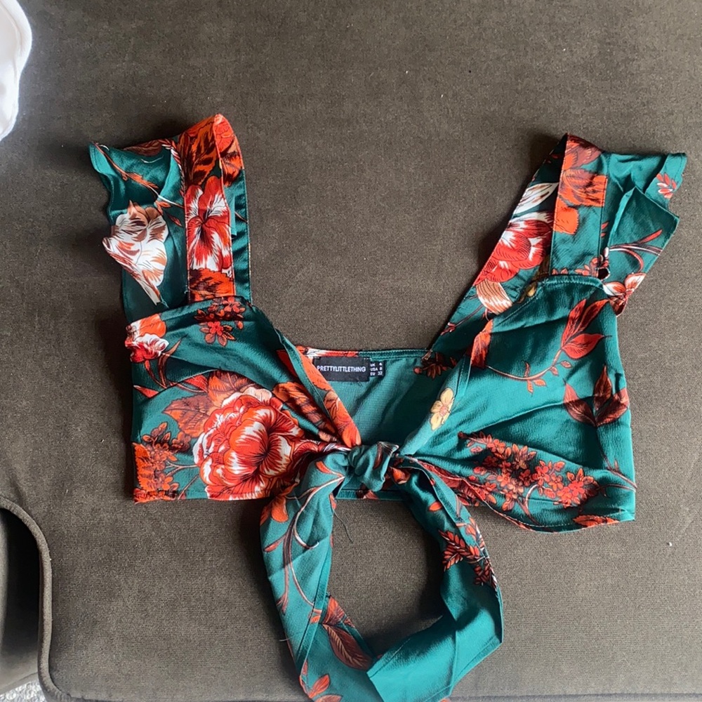 Pretty Little Thing Top